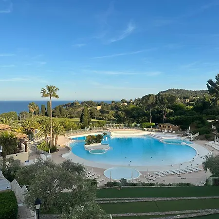 Cap Esterel Magnifique Neuf Clim - Wifi - Parking - Apercu Apartment *